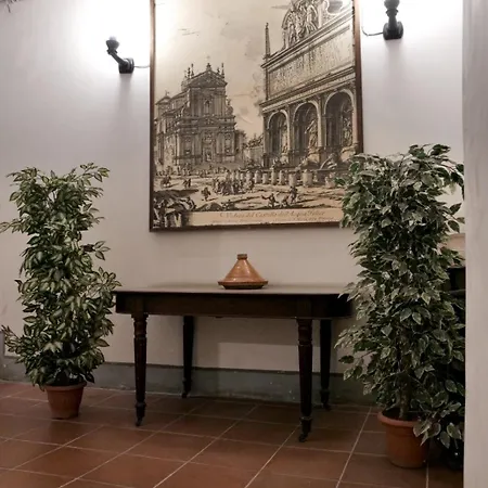 Jef Fontana Di Trevi Loft By Hostand Rom